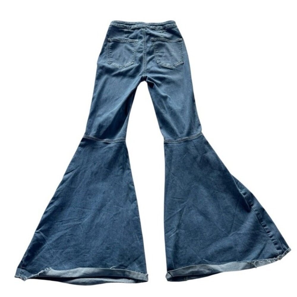 We The Free People Women's Sz 26 Just Float On Flare Bell Bottom Raw Hem Jeans - Picture 3 of 14